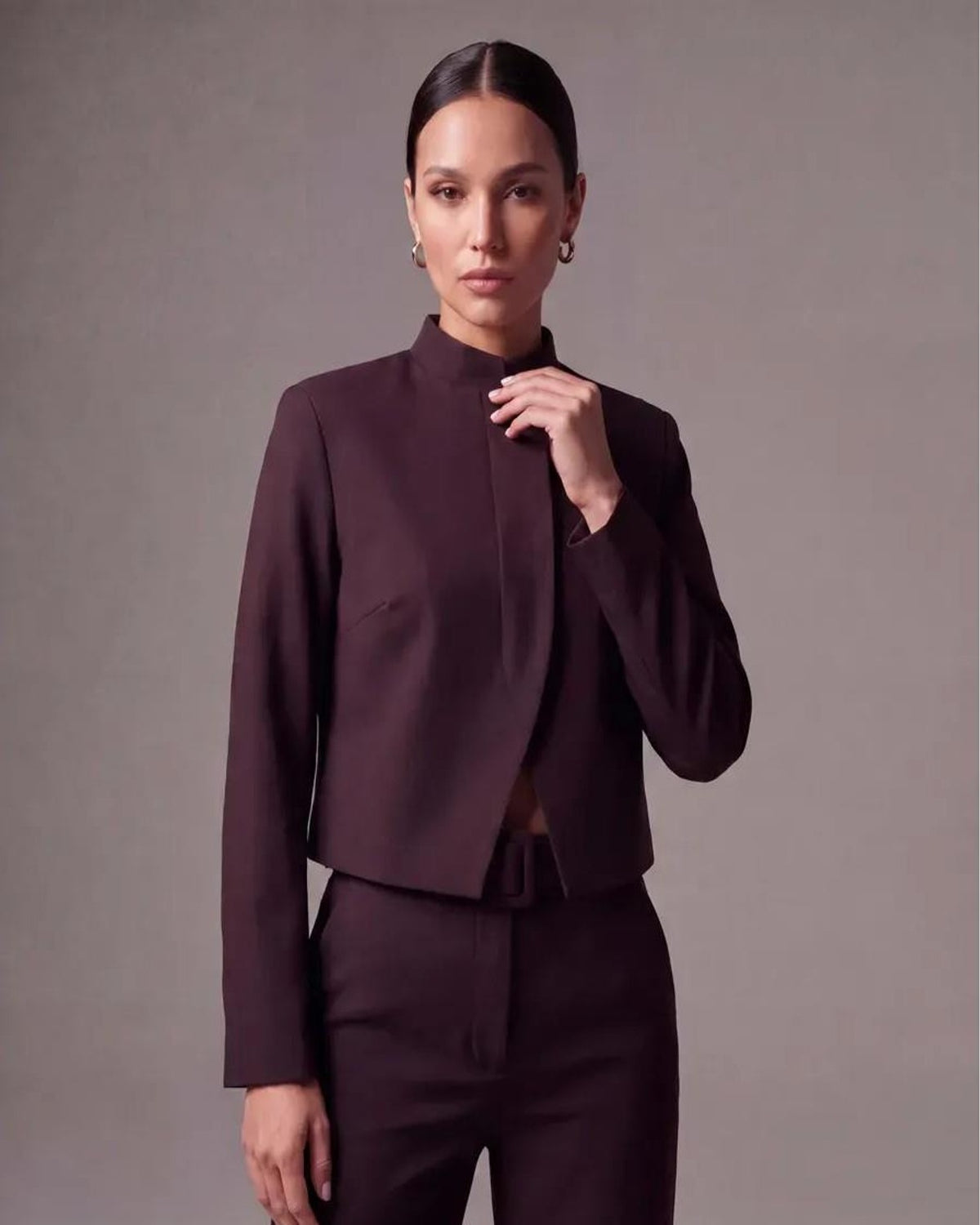 Conjunto de chaqueta y pantalón color chocolate, sastrería SALMOURE